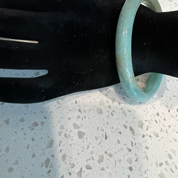 Jade bangle . - Picture 5 of 8